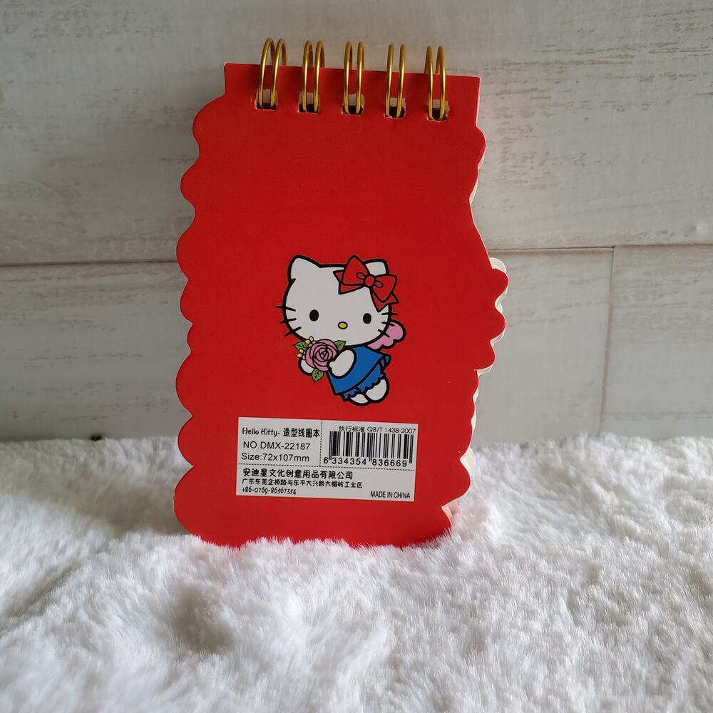 Sanrio Hello Kitty Mini Note Pad - Picture 2 of 4